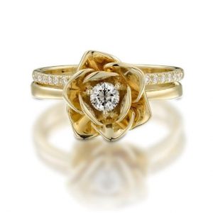Floral anillos de compromiso